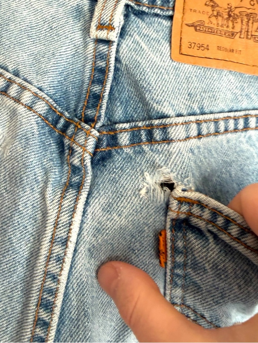 Vintage Womens Levi's Denim Shorts 26 Levis 954 Hemmed USA Made 90s Jorts Sz 13 - Picture 8 of 10